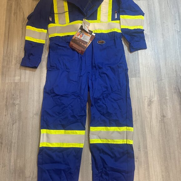 Men's Pioneer Flame Resistant Lightweight Work Coveralls V2540310 UL ARC 2 - Picture 5 of 11